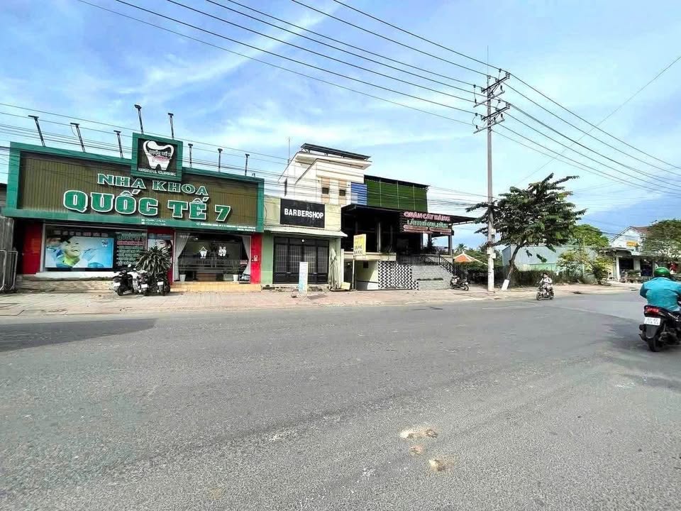 FrontHouse mặt tiền Hùng Vương, Trảng Bom 270m² chỉ 6.75 tỷ - Đầu tư sinh lời cao!