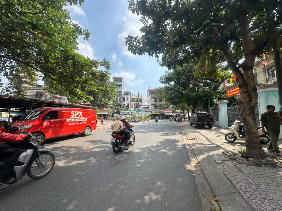 Chung cư Huỳnh Văn Chính Tân Phú 44m² giá 2 tỷ - Sổ hồng chính chủ