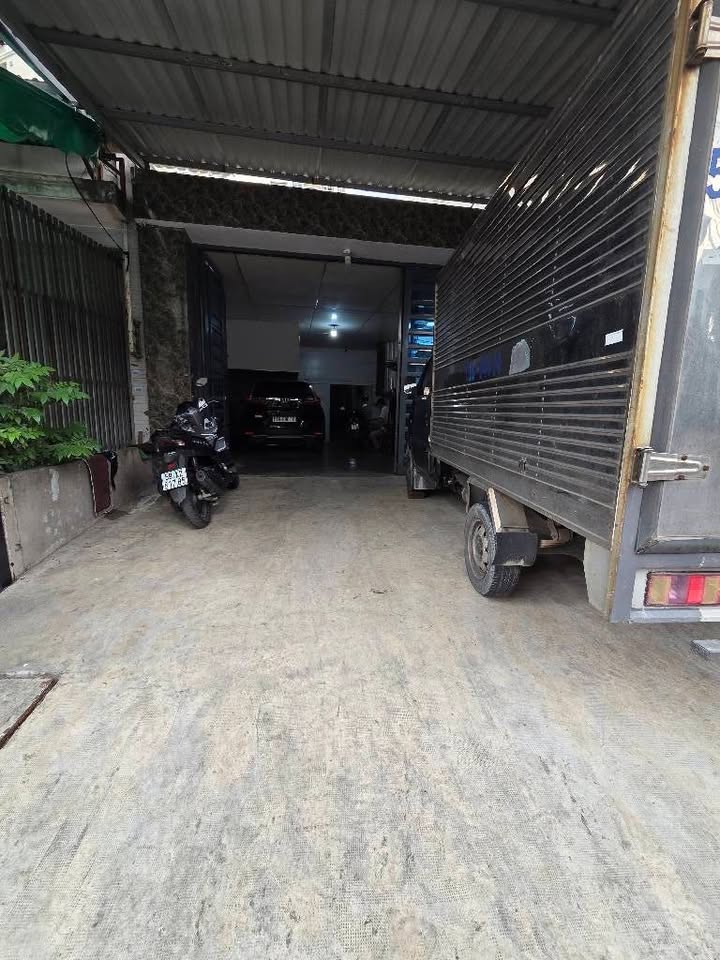 Mặt tiền kinh doanh Nguyễn Cửu Phú, Bình Tân 196m² giá 13 tỷ - Đầu tư sinh lời ngay!