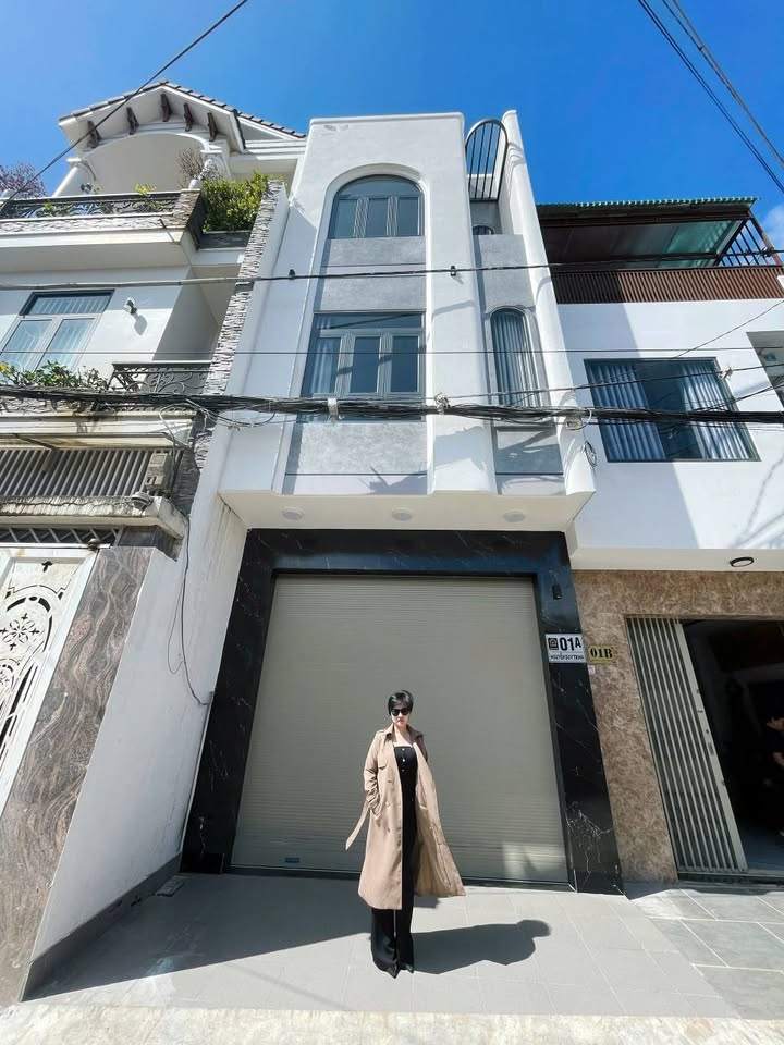 Nhà phố 1 trệt 2 mê Nguyễn Duy Trinh 40m² giá 4.05 tỷ - Sẵn sàng vào ở!