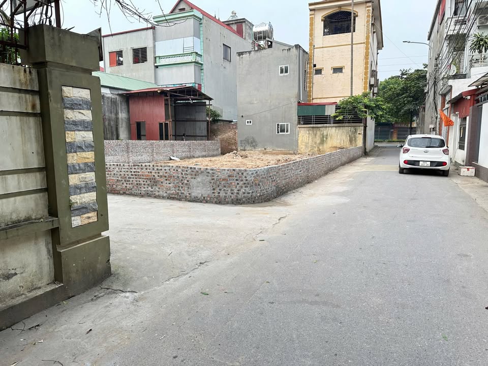 Đất nền góc 207m² đường Hùng Vương, Vĩnh Yên - Giá chỉ 4.775 tỷ!