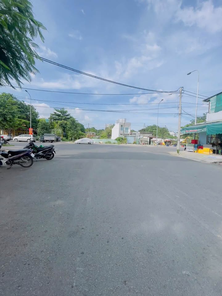 Nhà cấp 4 Phường 3 Quận 4, 102m² giá 7 tỷ - Vị trí đẹp, dân trí cao!