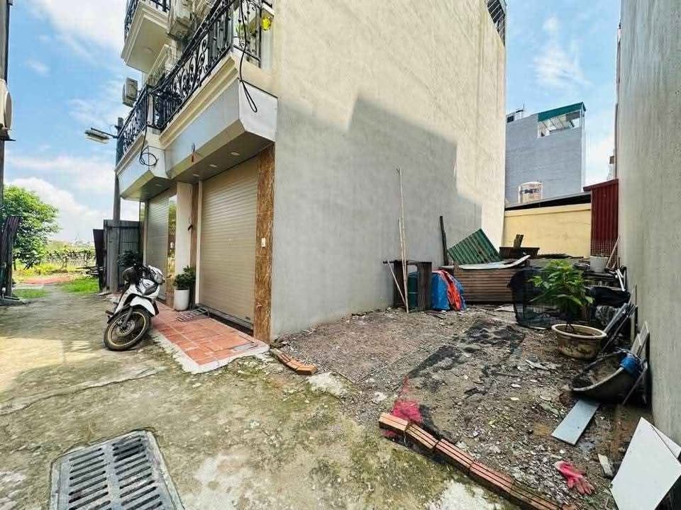 Đất Thạch Bàn 34m² giá 5.2 tỷ - Sổ đỏ chính chủ, đầu tư lý tưởng!