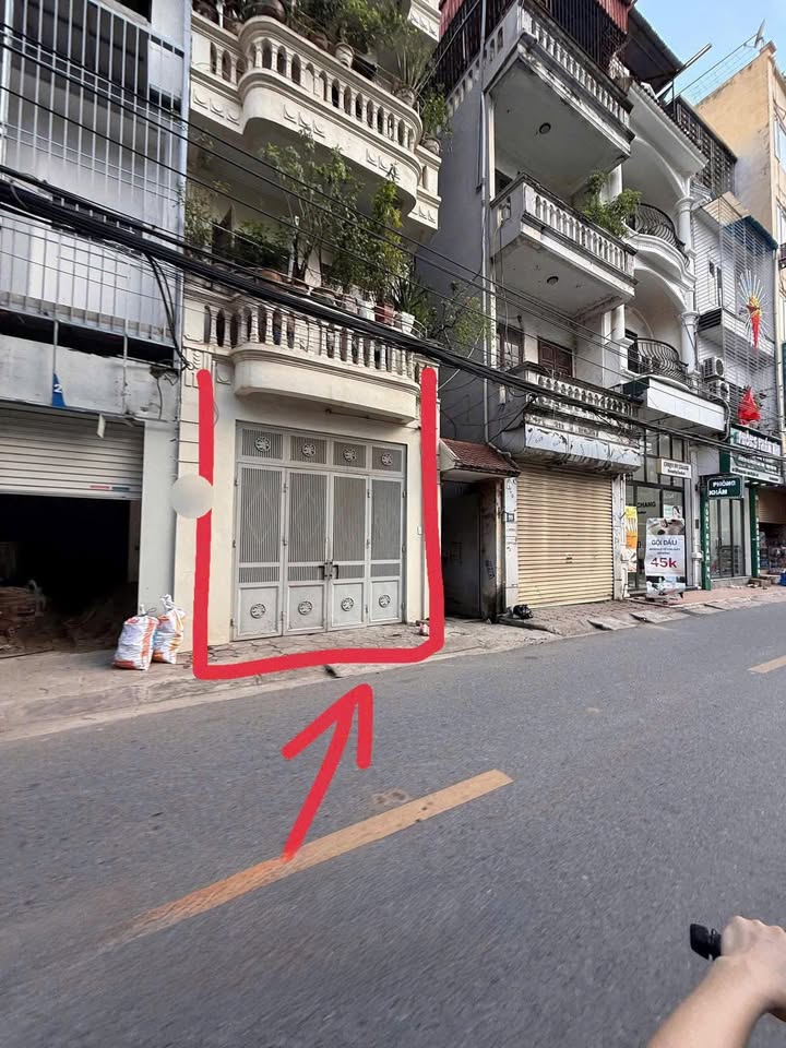 Nhà 3 tầng 1 tum Thường Tín 125m² giá 4 tỷ - Mặt tiền 6m kinh doanh đắc địa!