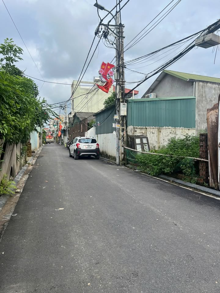 Đất nền Bắc Hồng 99m² giá thương lượng - Khu vực kinh doanh sầm uất!