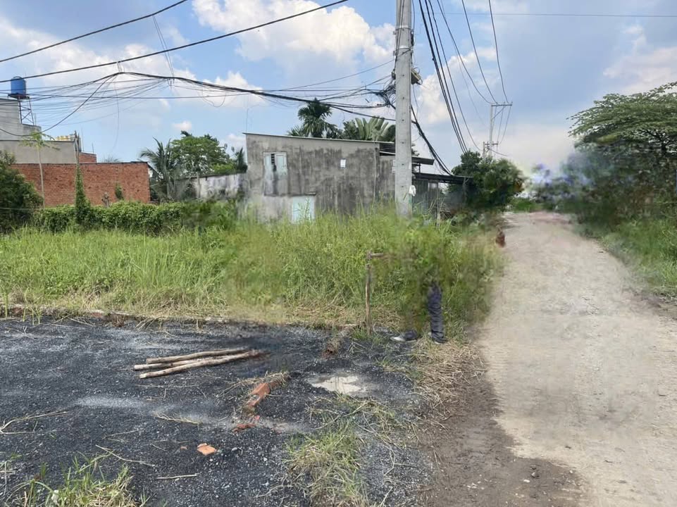 Đất mặt tiền đường 174, Bình Mỹ, Củ Chi 75m² giá 2.4 tỷ - Sổ hồng riêng, thương lượng!