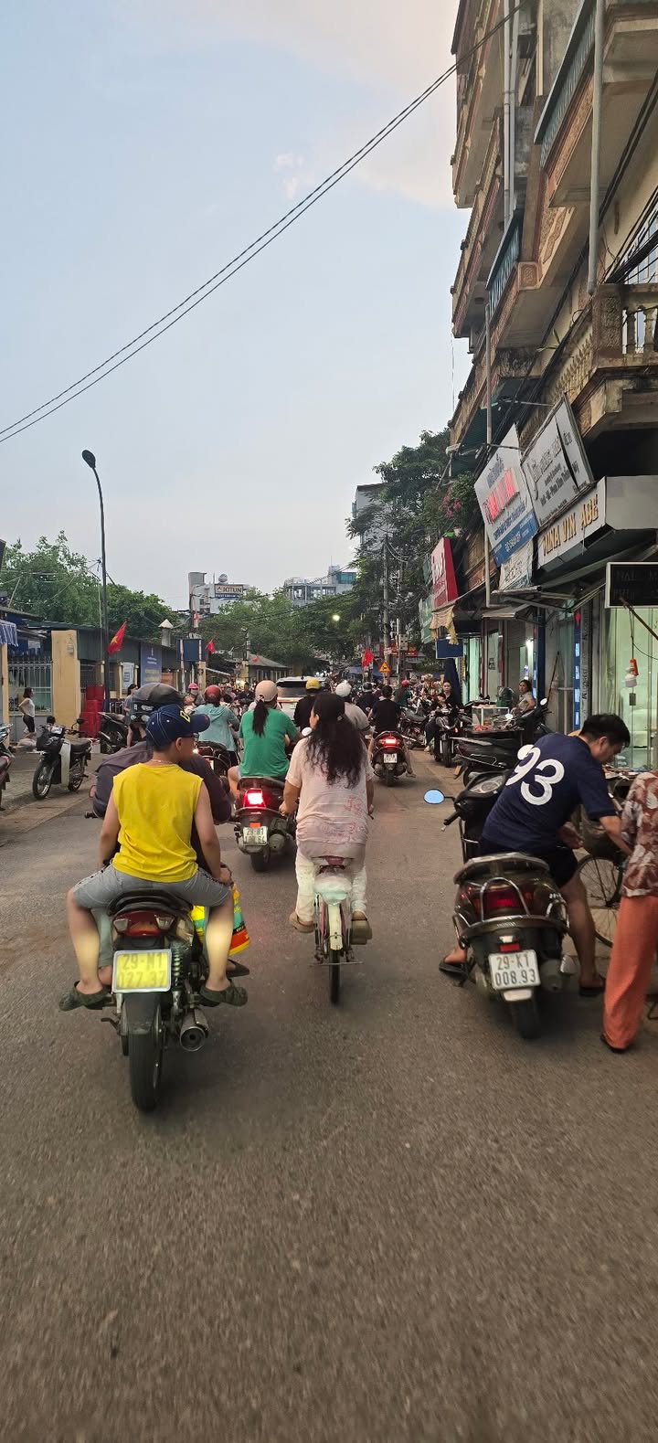 Mặt tiền kinh doanh Đường Quỳnh Đô, 50m² giá 15 tỷ - Cơ hội vàng cho đầu tư!