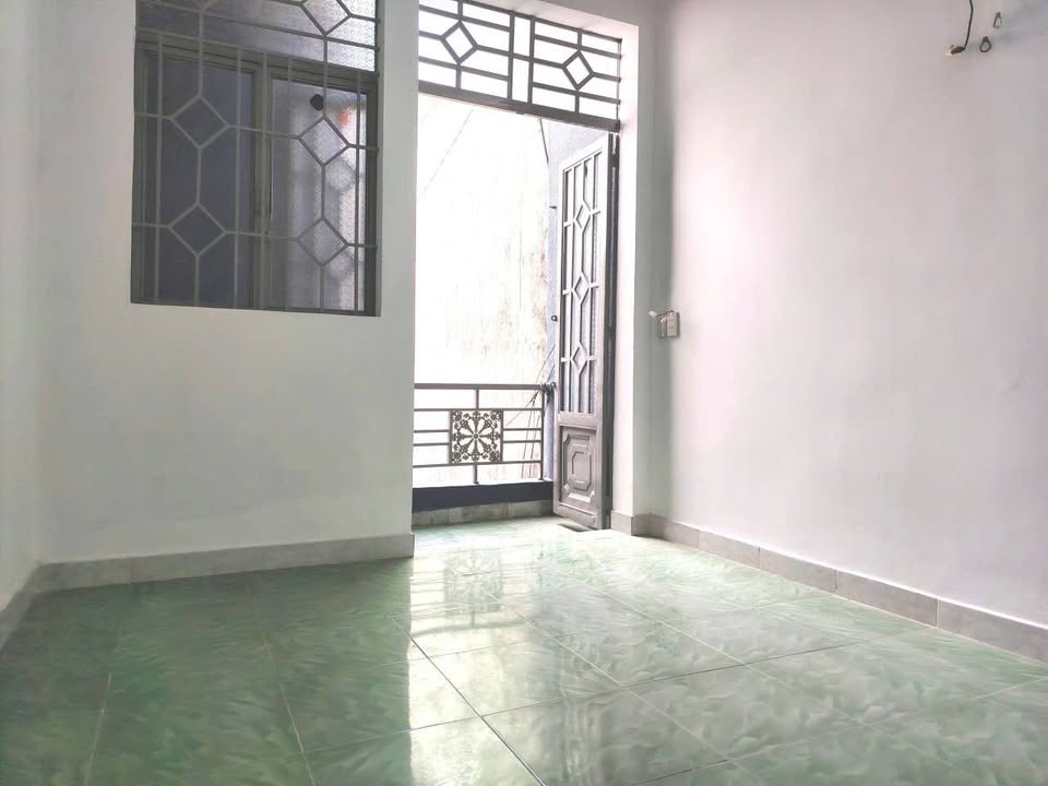 Nhà riêng đường Liên Khu 2-5, quận 12, 35m² giá 2,49 tỷ - Sổ hồng chính chủ!