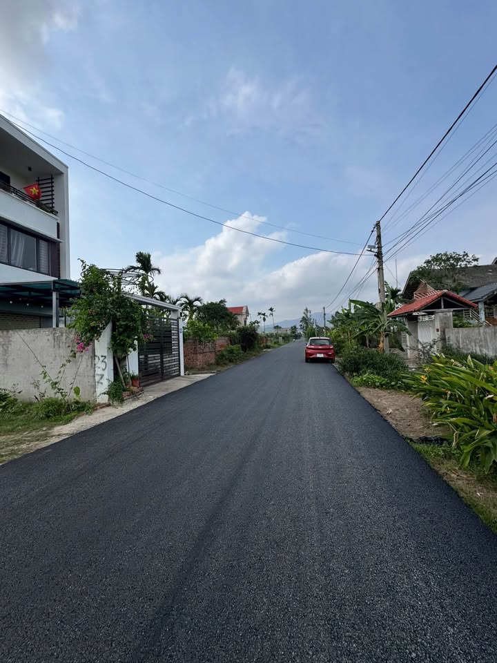 Nhà 2 Tầng Khu Xóm Mới Phường Yên Tử 225m² Giá 2 tỷ - Cơ hội sở hữu ngay!