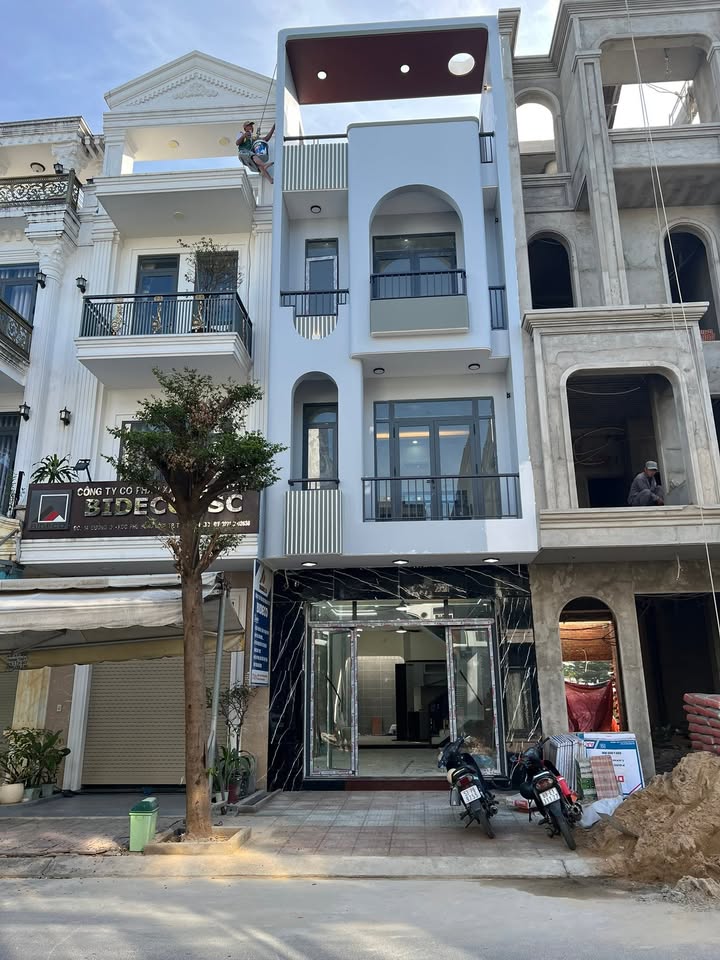 Nhà phố KDC Phú Hồng Lộc, Thuận Giao, 70.5m² giá 5.9 tỷ - Đầu tư sinh lời tại vị trí đắc địa!