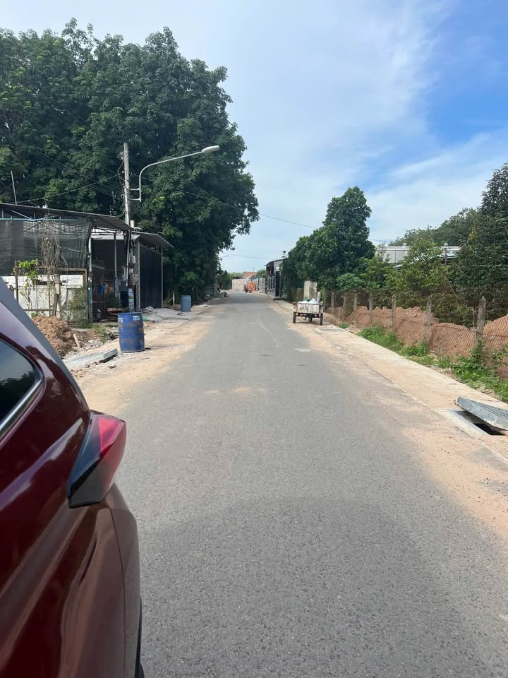 Đất thổ cư Bến Cát 351.5m² giá 2.9 tỷ - Mặt tiền đường nhựa Lập Giai!