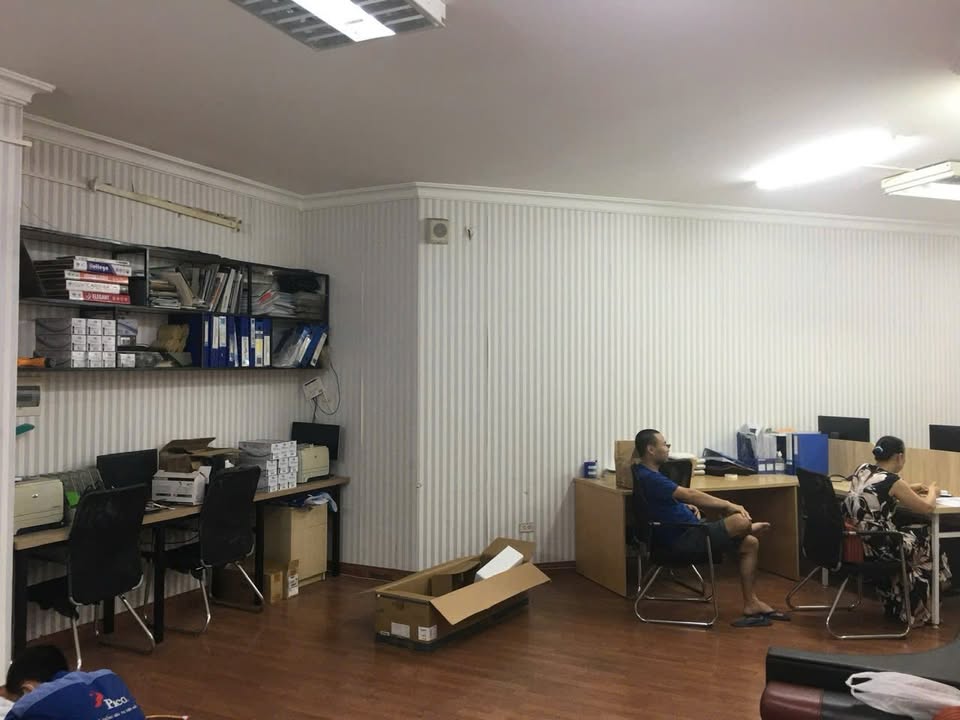 Cho thuê căn hộ Tòa 17T4 Hoàng Đạo Thúy 122m² giá 15 triệu - Sẵn sàng vào ở ngay!