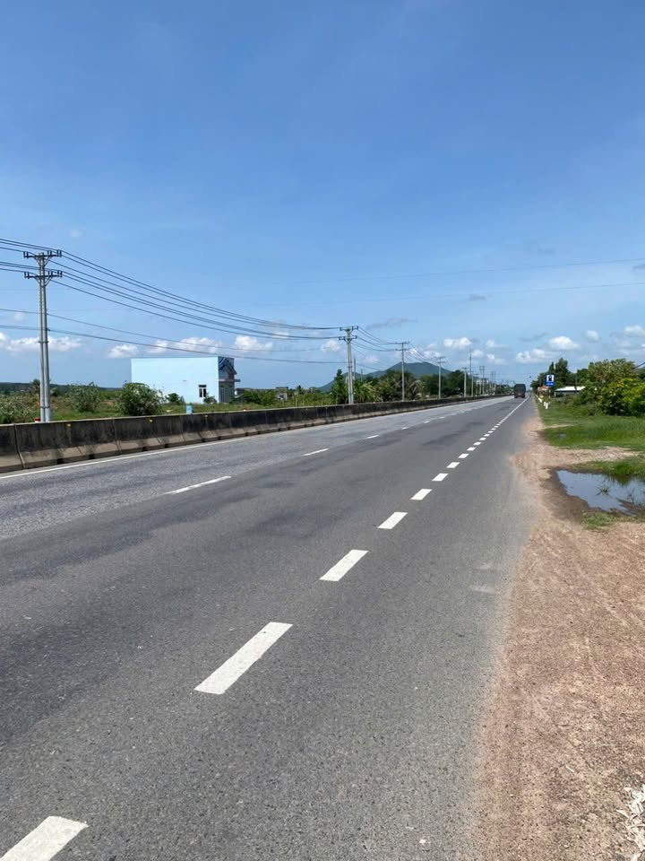 Đất nền xã Hàm Mỹ, huyện Hàm Thuận Nam, 4,4ha - Cơ hội đầu tư hấp dẫn!