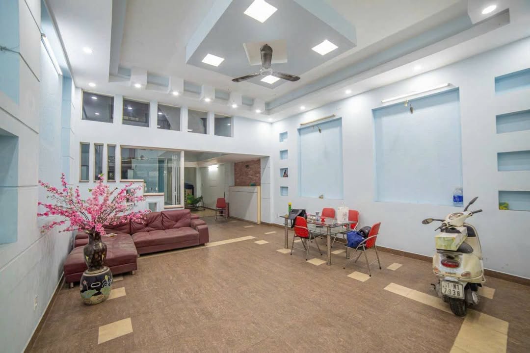 Nhà Mặt Tiền Đường 7, Khu Tên Lửa, Bình Tân - 139m² Giá 25 triệu/tháng - Thích hợp kinh doanh mọi ngành nghề!