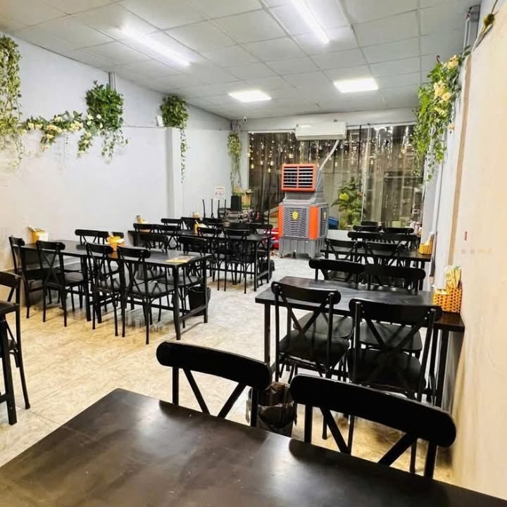 Mặt bằng kinh doanh Ngọc Lâm Long Biên 90m² giá 30 triệu - Phù hợp nhiều mô hình