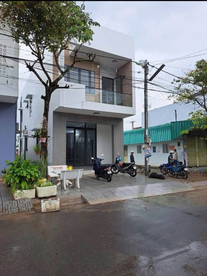 Nhà phố D15 KDC Hồng Loan - 80m² giá 4.65 tỷ - Kết cấu hiện đại, sẵn sàng ở ngay!