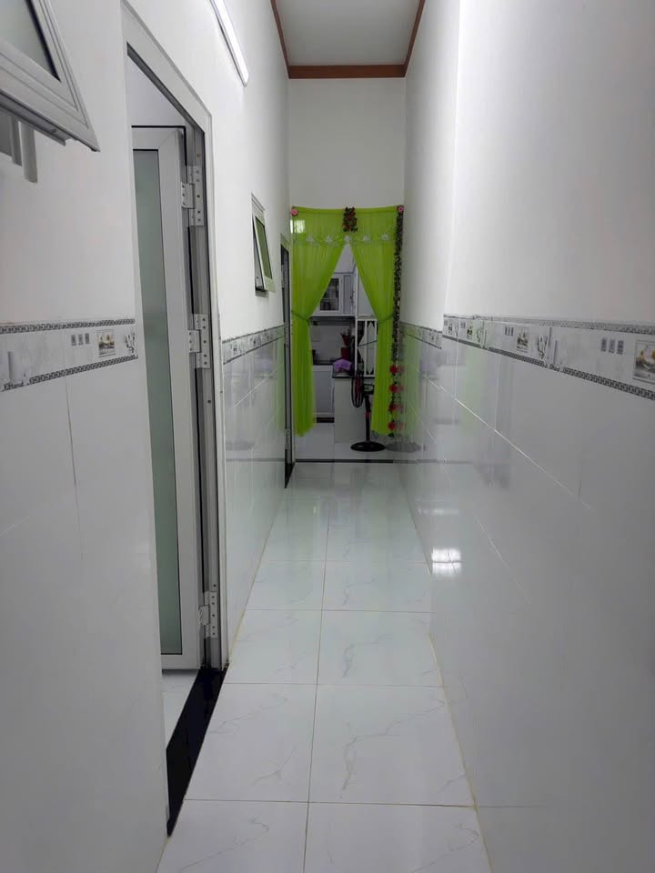 Nhà cấp 1 Săm Brăm Buôn Ma Thuột 120m² giá 2 tỷ - Ô tô vào tận nhà!