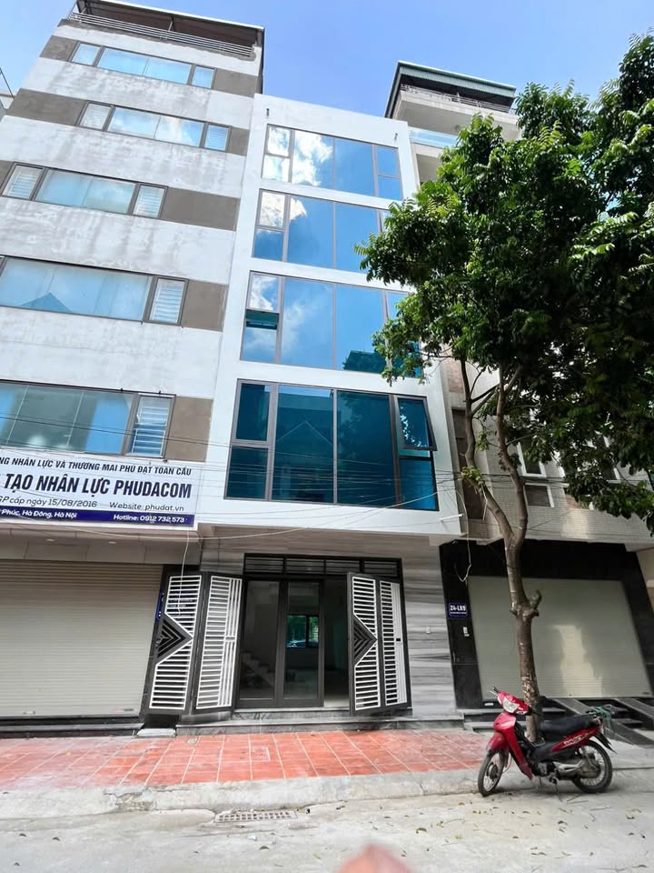 Cho thuê văn phòng 80m² tại Hà Đông - Vị trí giao thông thuận lợi!