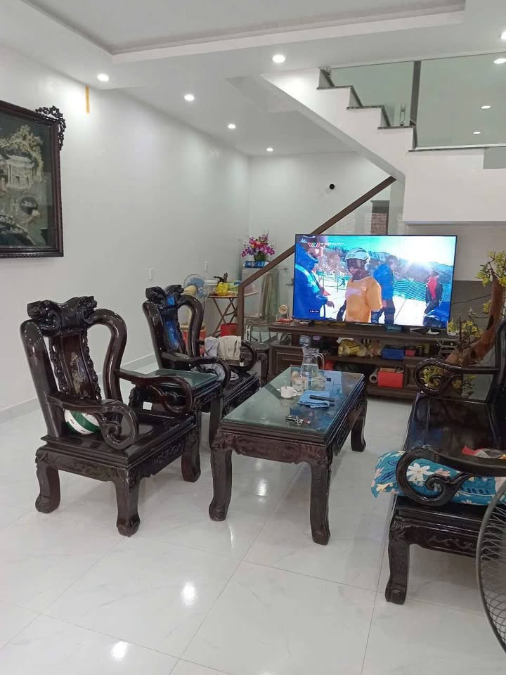 Nhà 2 tầng Phan Trứ, Lãm Hà, Kiến An 40m² giá 1.3 tỷ - Tiện nghi đầy đủ, sẵn sàng ở ngay!