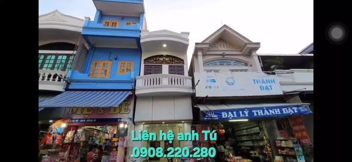 Bán gấp nhà mặt đường Việt Đức, Lãm Hà, 108m² - Phù hợp kinh doanh đa mô hình!