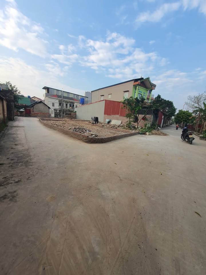 Đất nền Yên Trung Bắc Ninh 80m² giá 2.1 tỷ - Đường ô tô vào tận nơi!