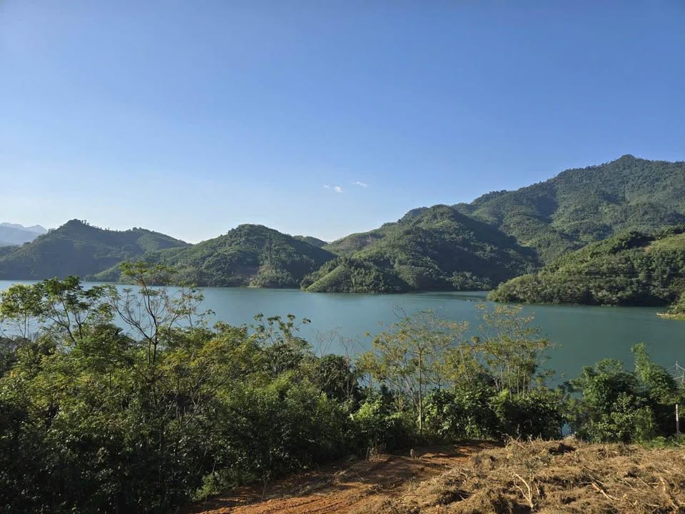 Đất Farm Toàn Sơn Đà Bắc 1400m² giá 2 tỷ - View hồ Hòa Bình tuyệt đẹp!