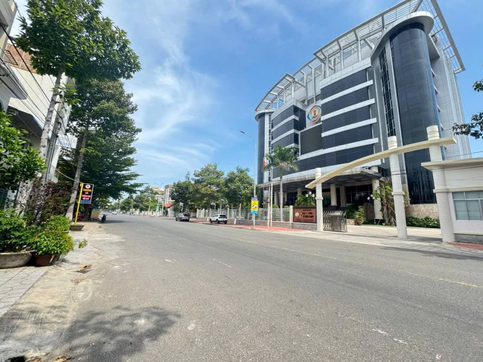 Nhà gác cho thuê mặt tiền đường Võ Văn Kiệt 115m² - Kinh doanh đa ngành nghề