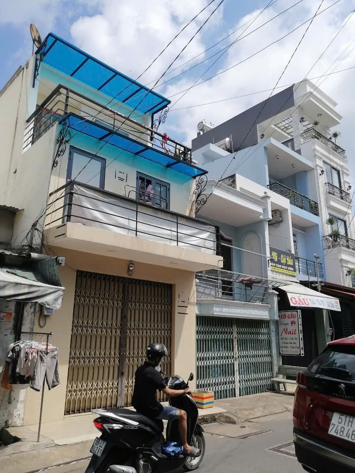 Nhà mặt tiền đường 10m BHH, Bình Tân 44m² giá 4.98 tỷ - Vị trí kinh doanh sầm uất!