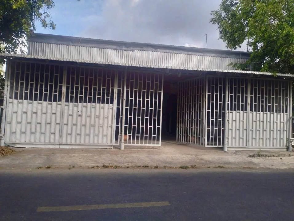 Nhà mặt tiền Quốc lộ Thạnh Hải 661.5m² giá 2.4 tỷ - Cơ hội đầu tư hấp dẫn!