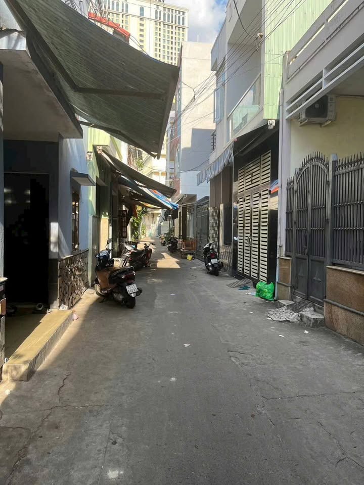 Nhà góc 2 mặt tiền Đinh Bộ Lĩnh, Hải Cảng, 147.8m² giá 7 tỷ - Cơ hội đầu tư tuyệt vời!