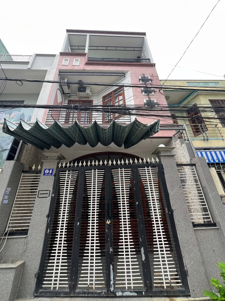 Nhà nguyên căn đường Đội Cấn, Quy Nhơn 80m² giá 8 triệu - Gần biển và tiện ích đầy đủ!