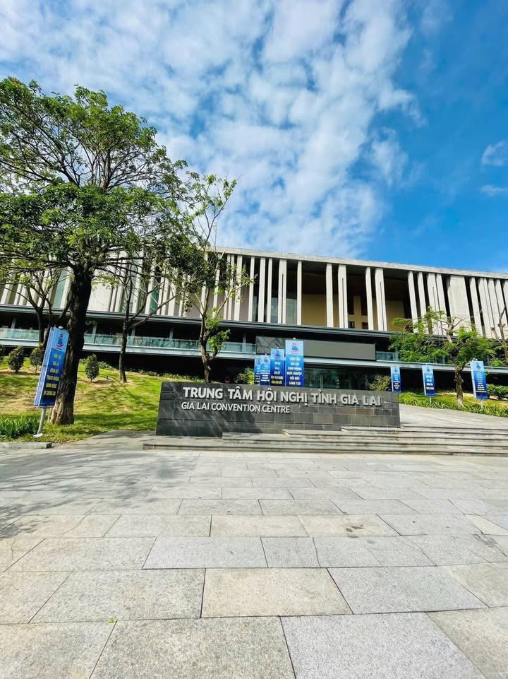 Đất mặt tiền Ngô Mây Quy Nhơn 210m² giá 13 tỷ - Cách biển chỉ 300m!