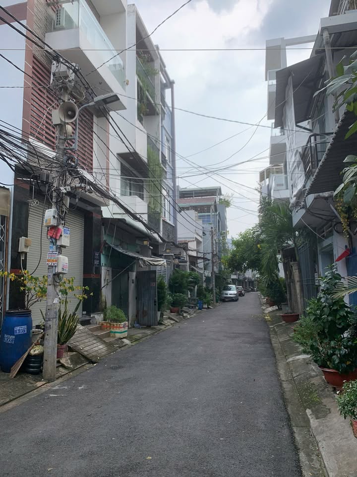 Nhà đẹp Lý Phục Man Quận 7 - 81.4m² giá 9.6 tỷ - Sổ hồng chính chủ