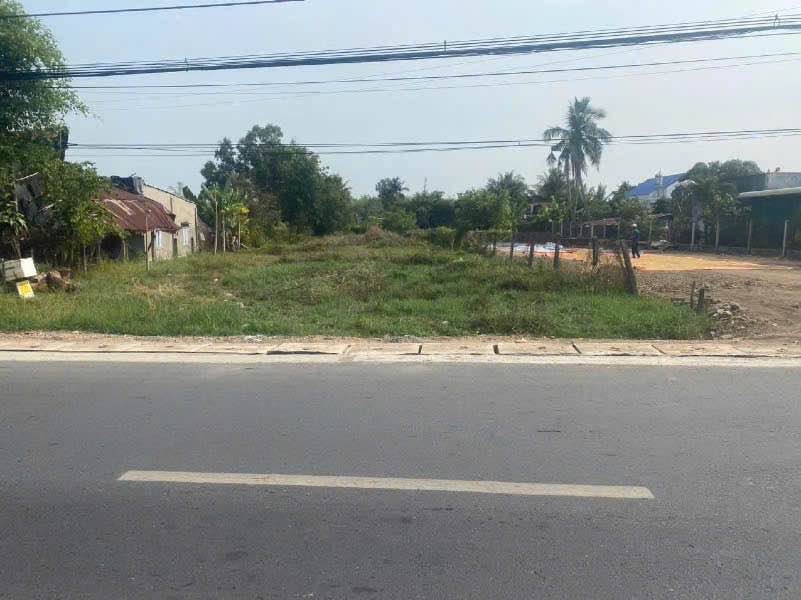 Đất mặt tiền Quốc lộ 22, Gò Dầu, 1300m² giá 4.8 tỷ - Cơ hội đầu tư hấp dẫn!