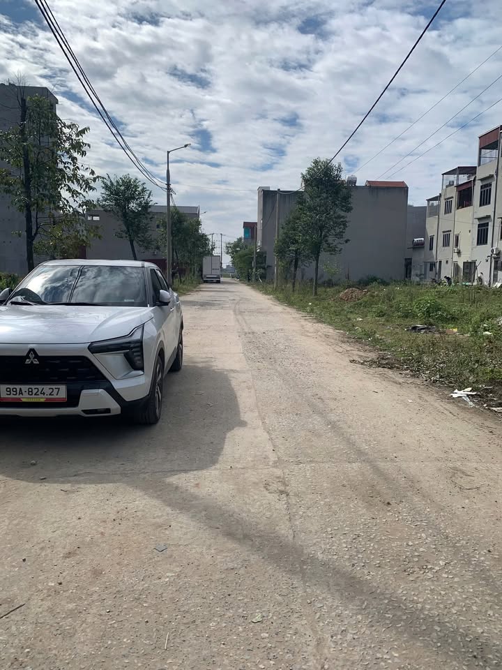 Lô đất F1 ngã chung cư Đồng Lớn, Quang Châu 72m² - Vị trí đẹp, đầu tư sinh lời!