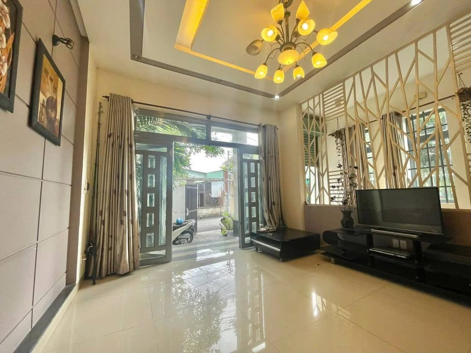 Nhà góc 2 mặt đường Huỳnh Văn Nghệ, Bửu Long 138m² giá 5.7 tỷ - Cuộc sống an yên bên bờ sông!