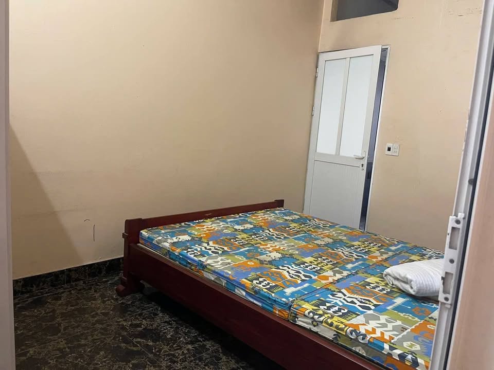 Bán gấp nhà 3 tầng mặt tiền QL38, Khắc Niệm, 72m² - Kinh doanh sầm uất!