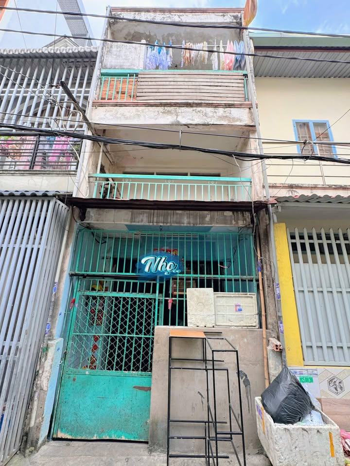 Nhà phố Bình Trị Đông 28.5m² giá 3.55 tỷ - Hẻm 4.5m dân cư đông đúc!