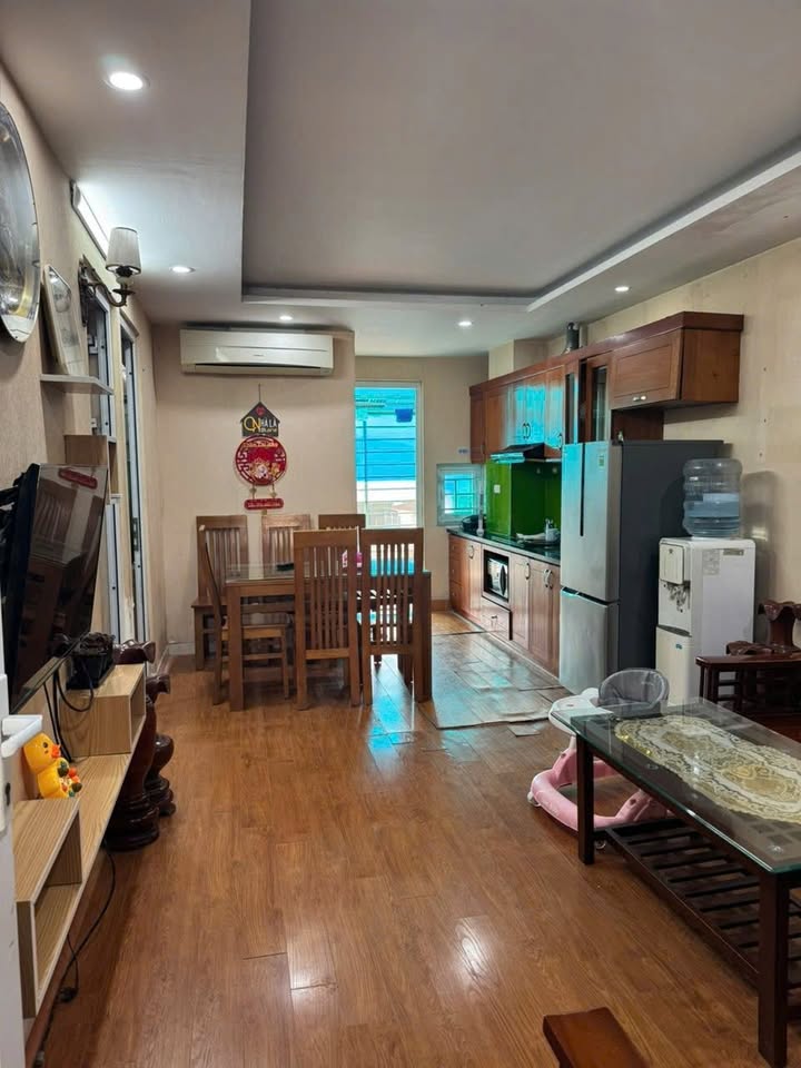 Căn hộ 2PN 65m² tại Hoàng Hoa Thám, Ba Đình giá 12.5 triệu - Sẵn sàng vào ở ngay!