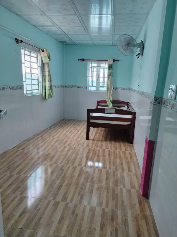 Nhà cho thuê tại Khu dân cư Hang Bàng, 54m² giá 3.5 triệu - Không thể bỏ lỡ!