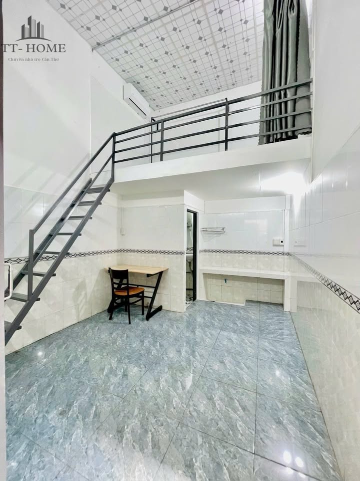 Phòng cho thuê mặt tiền tại Hẻm 9, Phạm Ngọc Hưng 2,6 triệu - Nội thất đầy đủ, giá tốt!