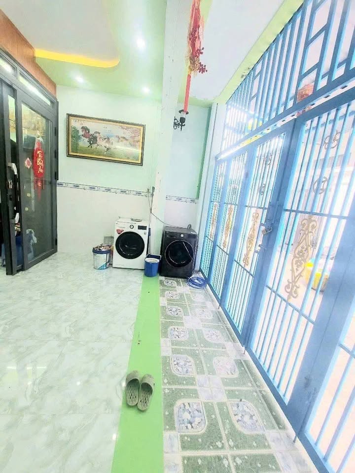 Nhà cho thuê KDC Đại Ngân, Nguyễn Văn Cừ, Cần Thơ 2PN giá chỉ 4.2 triệu