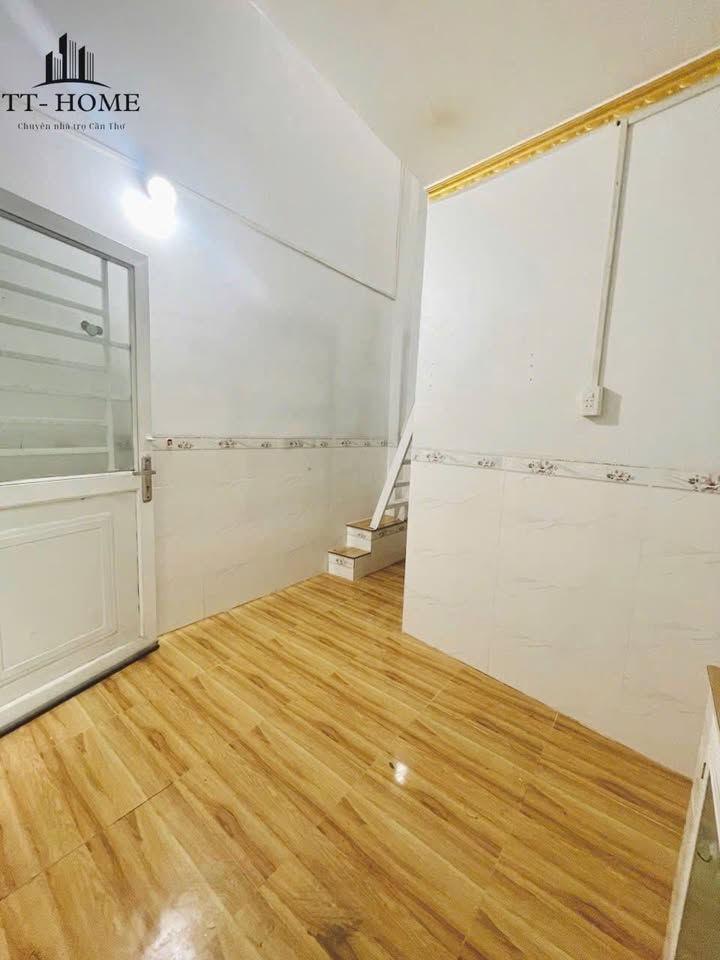 Nhà trọ 23m² tại Cần Thơ giá 2.1 triệu - Có máy lạnh, cho thuê ngay!