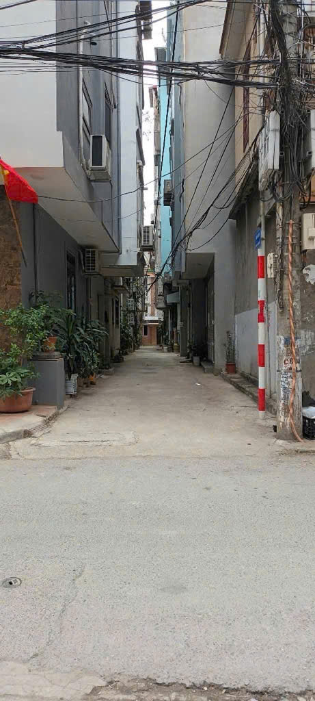 Nhà phố Phú Diễn 37m² giá 9.2 tỷ - Sổ đỏ chính chủ, ô tô vào tận nơi!