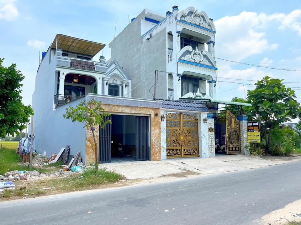 Bán Nhà Mặt Tiền Nhựa Liên Hoa, Đức Hoà Thượng 149m² giá 3.69 tỷ - Kinh doanh sầm uất!