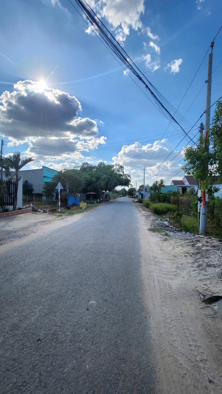 Nhà mặt tiền đường Trường Chinh, phường Ninh Thạnh, 160m² giá 1.65 tỷ - Đầu tư kinh doanh lý tưởng!