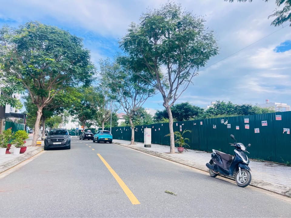 Đất KĐT Hà Quang 1 Nha Trang 100m² giá 7.55 tỷ - Lô sạch đẹp, an ninh tốt!