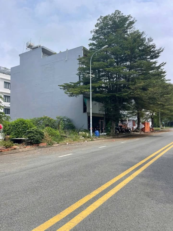 Đất nền KDC Nam Long quận 9, 129m² giá 15 tỷ - Đầu tư sinh lời ngay!