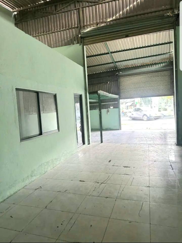 Kho xưởng cho thuê mặt tiền Đoàn Nguyễn Tuấn, Tân Quý Tây, 300m² - Giá chỉ 15 triệu!
