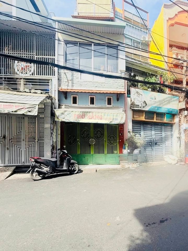 Nhà mặt tiền Phú Nhuận 60m² giá 11 tỷ - Kinh doanh tuyệt vời!